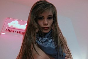 人妖玩人妖出精hd系列